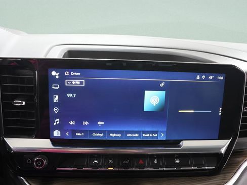 Used 2023 Chevrolet Silverado 1500 RST w/ Convenience Package II image 10