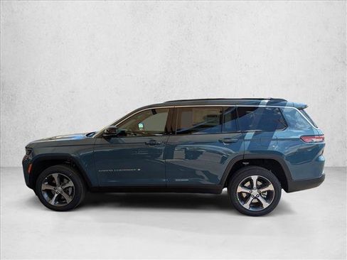 New 2026 Jeep Grand Cherokee Limited w/ Trailer Tow Package AWD/4WD image 4
