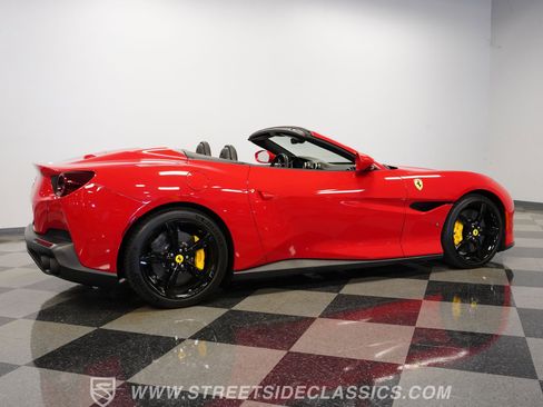 Used 2020 Ferrari Portofino RWD image 14