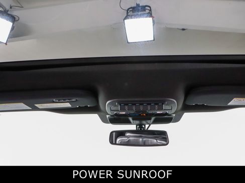 Used 2025 Ford F450 Platinum w/ FX4 Off-Road Package AWD/4WD image 24