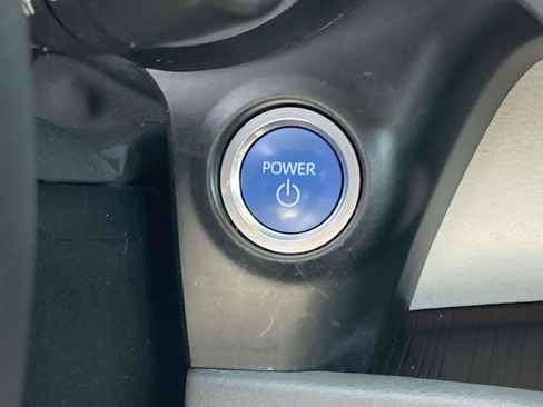 Used 2021 Toyota Sienna XLE w/ XLE Plus Package FWD image 28