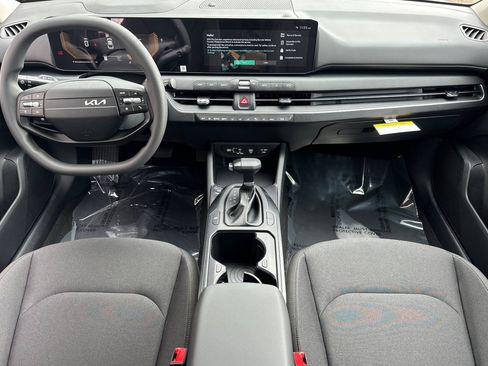 New 2026 Kia K4 LX image 11