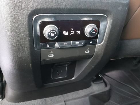 Used 2023 Chevrolet Tahoe High Country AWD/4WD image 24