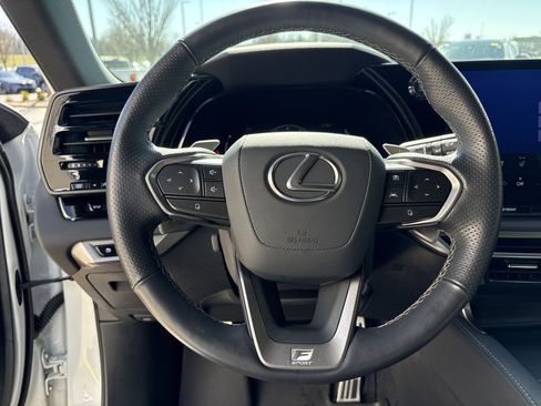 Used 2024 Lexus RX 350 F Sport w/ Convenience Package image 18