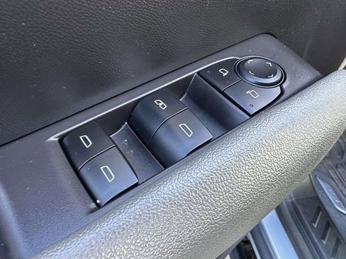 Used 2024 Chevrolet Colorado ZR2 image 17