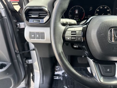 Certified 2025 Honda Pilot EX-L image 21