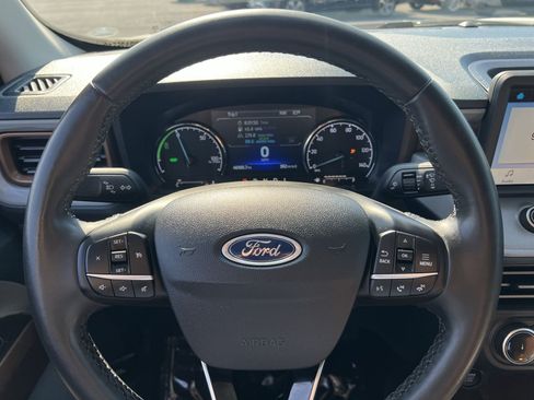 Used 2023 Ford Maverick Lariat FWD image 16