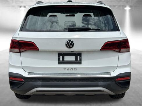 Used 2022 Volkswagen Taos S FWD image 4