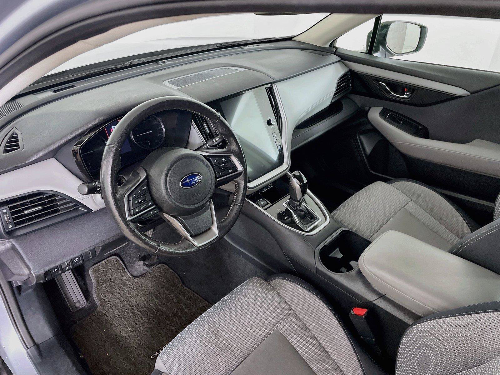 Used 2024 Subaru Outback Premium AWD/4WD image 22