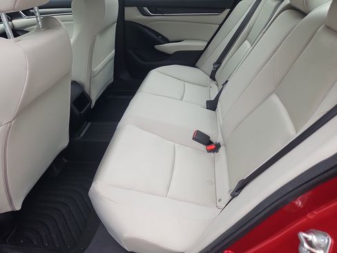 Used 2018 Honda Accord LX image 26
