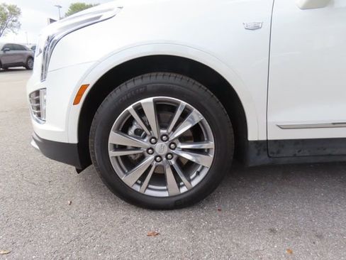 Certified 2025 Cadillac XT5 Premium Luxury image 10
