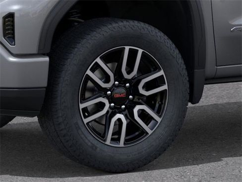 New 2026 GMC Sierra 1500 AT4 w/ Technology Package image 9