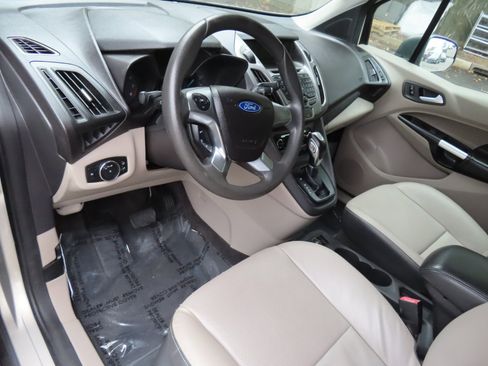 Used 2014 Ford Transit Connect XLT image 5