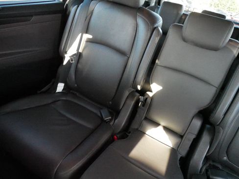 Used 2018 Honda Odyssey Touring image 12