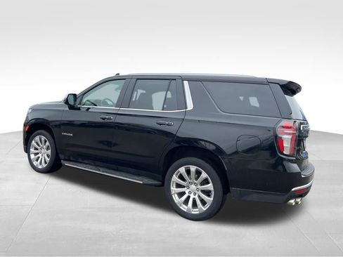 Used 2021 Chevrolet Tahoe Premier w/ Premium Package image 9