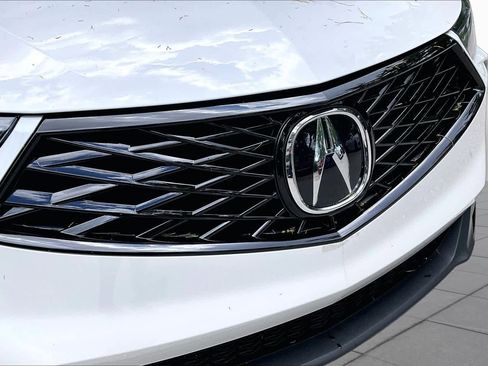 Used 2025 Acura RDX SH-AWD image 29