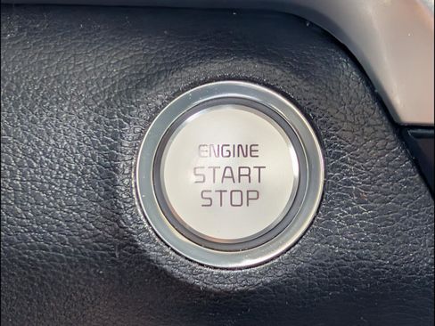 Used 2020 Kia Telluride LX FWD image 7