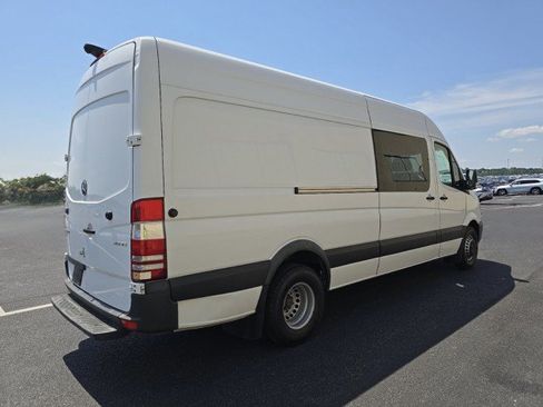 Used 2017 Mercedes-Benz Sprinter 3500 w/ Crew Cab Package image 4
