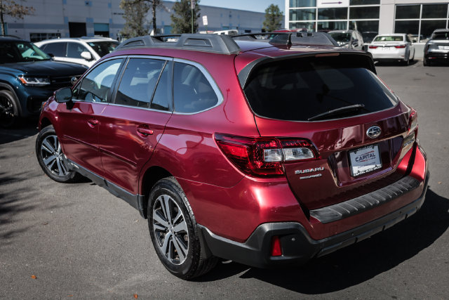 Used 2018 Subaru Outback 2.5i Limited AWD/4WD image 16