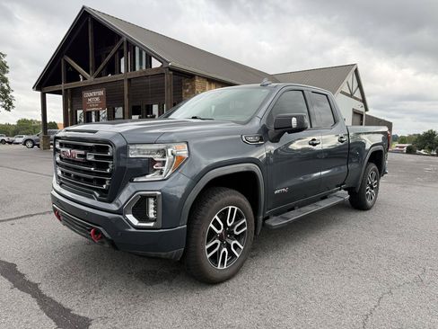 Used 2019 GMC Sierra 1500 AT4 w/ AT4 Premium Package AWD/4WD image 2