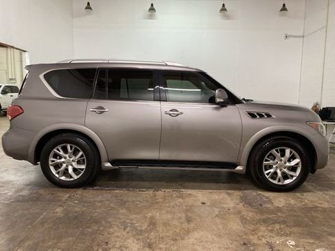 Used 2011 INFINITI QX56 2WD w/ Theater Pkg image 6