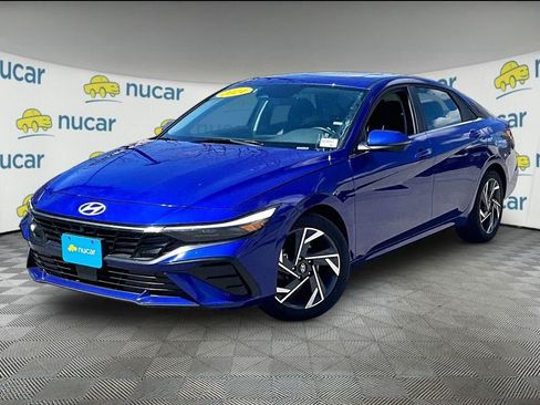 Used 2024 Hyundai Elantra Limited FWD image 3