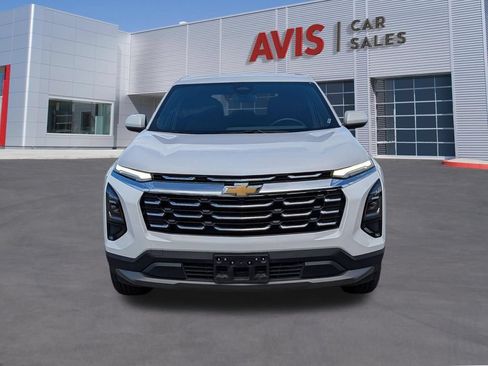 Used 2025 Chevrolet Equinox LT AWD/4WD image 2