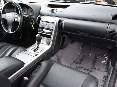 Used 2003 INFINITI G35 Coupe w/ Premium Pkg RWD image 9
