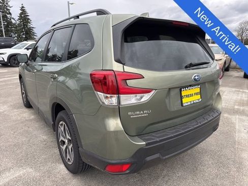 Used 2019 Subaru Forester Premium image 5
