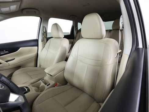 Used 2020 Nissan Rogue SL AWD/4WD image 11