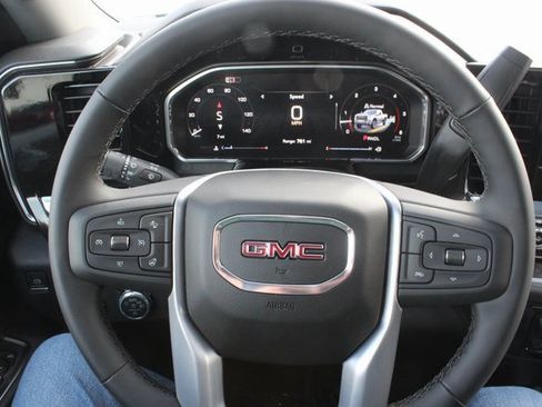 New 2026 GMC Sierra 2500 SLT w/ SLT Premium Package image 8