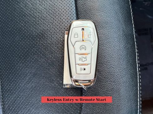 Used 2017 Ford Explorer Limited image 35