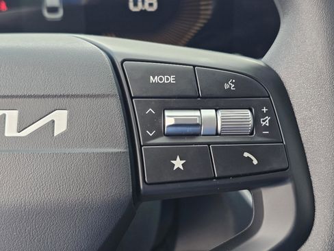 New 2026 Kia K4 LXS image 21