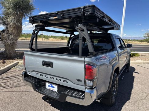 Used 2021 Toyota Tacoma TRD Off-Road image 7