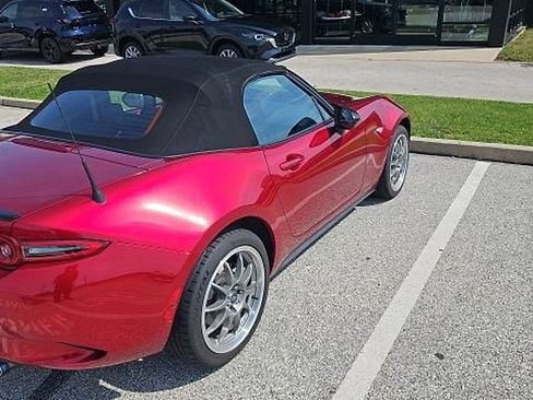 Used 2025 MAZDA MX-5 Miata Club RWD image 6