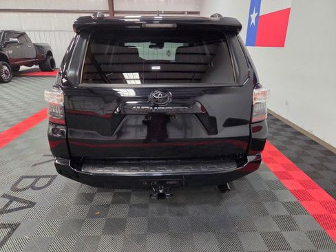 Used 2022 Toyota 4Runner SR5 Premium image 12