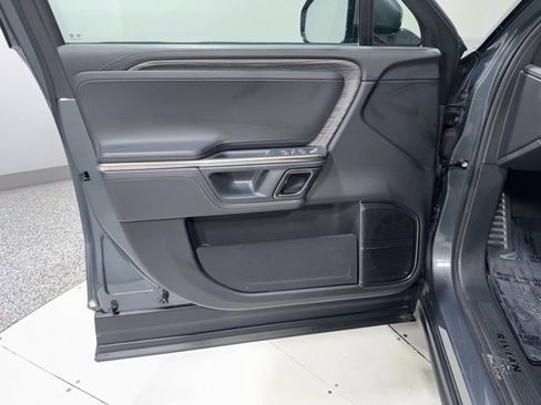 Used 2023 Rivian R1T Adventure image 12