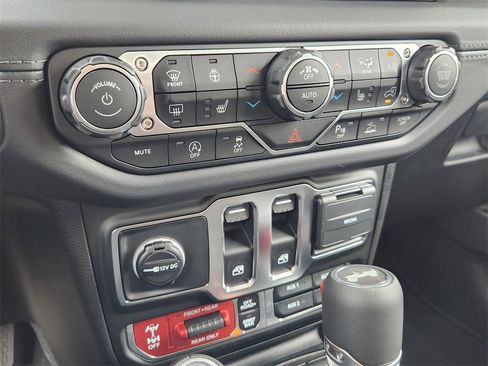 New 2025 Jeep Wrangler Rubicon image 16