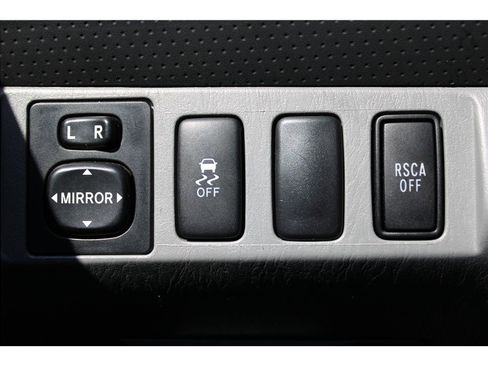 Used 2014 Toyota Tacoma 4x4 Double Cab image 17