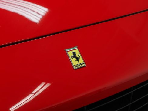 Used 2010 Ferrari California RWD image 5