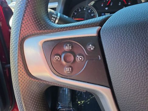 Used 2023 GMC Acadia SLE AWD/4WD image 17