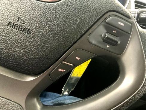 Used 2017 Kia Forte LX image 20