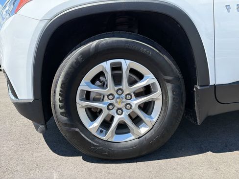 Used 2020 Chevrolet Traverse LT AWD/4WD image 19