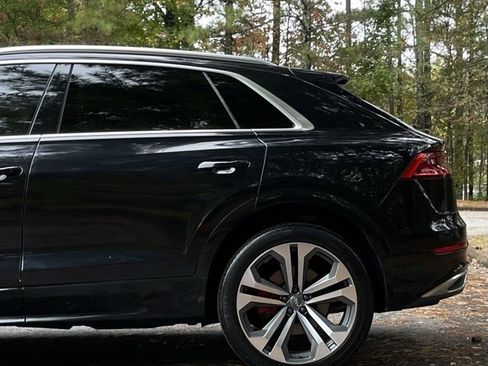 Used 2019 Audi Q8 Premium Plus w/ Premium Plus image 6