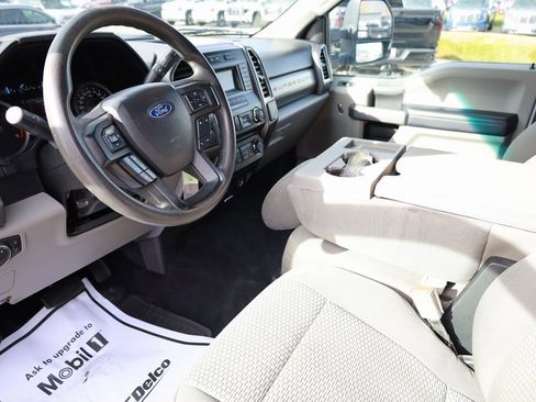 Used 2018 Ford F350 XLT image 12