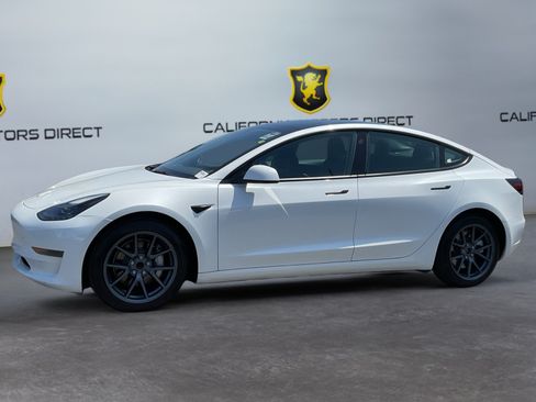 Used 2023 Tesla Model 3 Standard Range RWD image 8