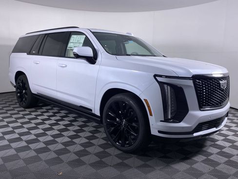 New 2026 Cadillac Escalade ESV Platinum Sport w/ LPO, ONYX Package AWD/4WD image 23