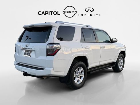 Used 2015 Toyota 4Runner SR5 image 5