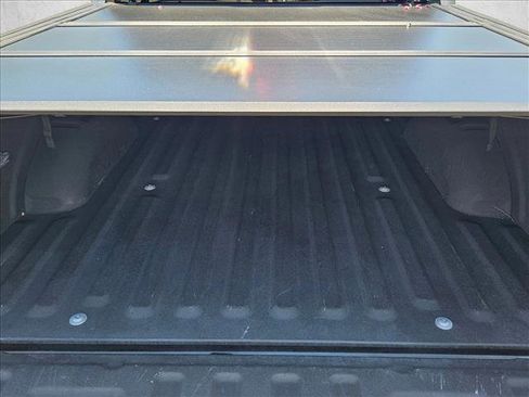 Used 2016 Ford F150 XLT w/ Equipment Group 302A Luxury RWD image 6