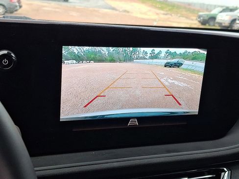 Used 2025 Buick Envista Sport Touring image 17